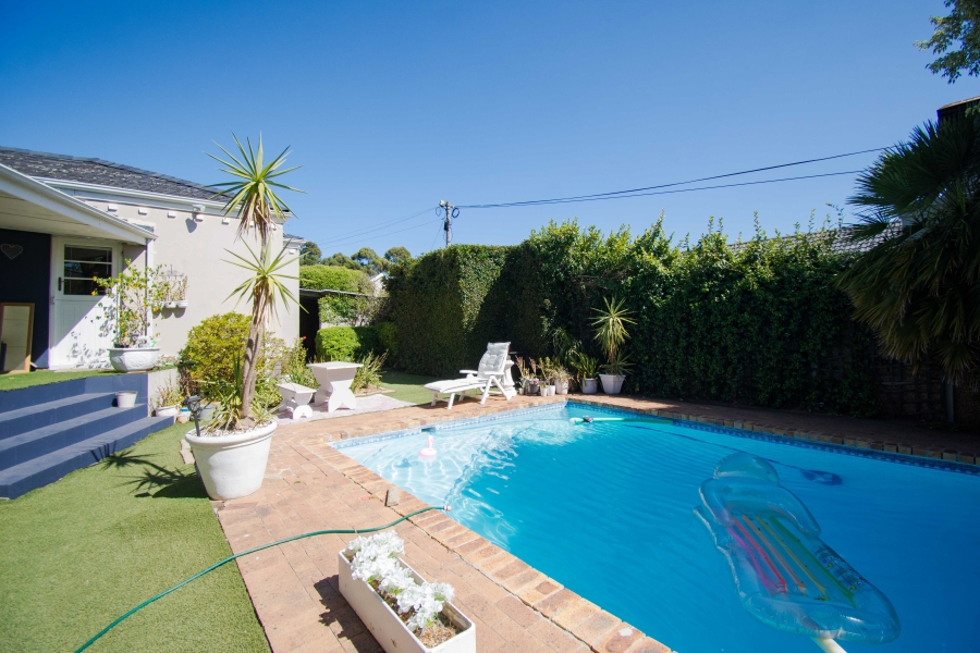 4 Bedroom Property for Sale in Parel Vallei Western Cape